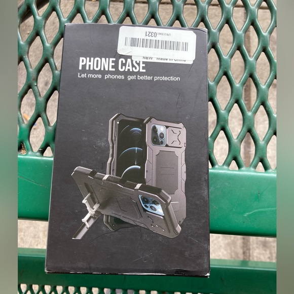 WindFlying Compatible With iPhone 13 Pro Max Metal Case - Picture 4 of 11